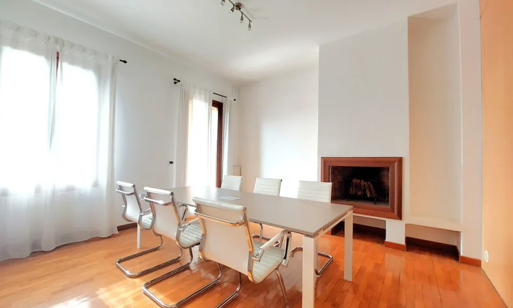 affitto-padova-zonastazione-ufficio-elegante--26A-02