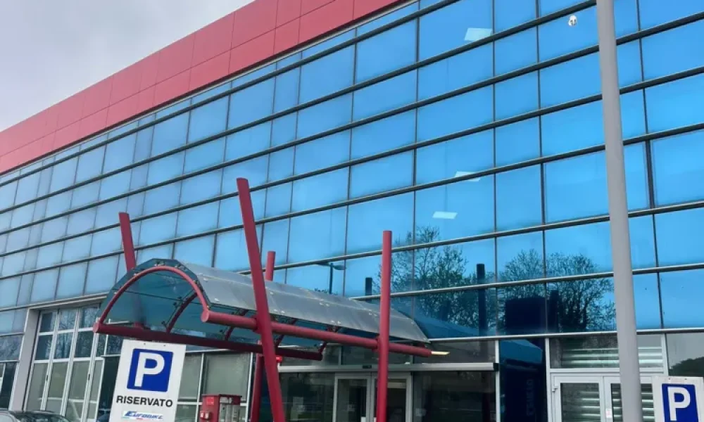 albignasego-stanze-ufficio-coworking-ristrutturato--54A-04