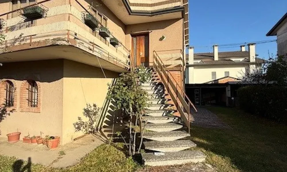 arsego-centralissimo-casa-singola-ampispazi-giardinoprivato-480-07