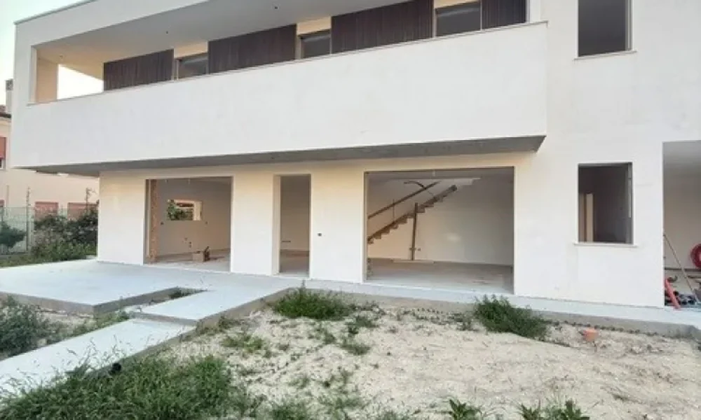 limena-nuovacostruzione-soluzioniindipendenti-giardinoprivato--474-03