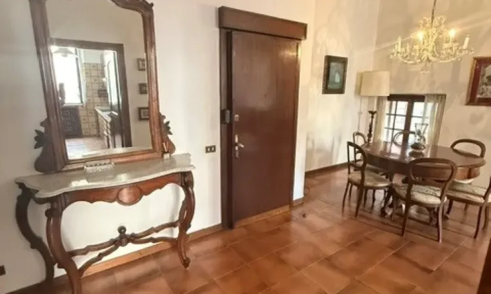 padova-centrostorico-appartamento-vendita-duecamere--210-01