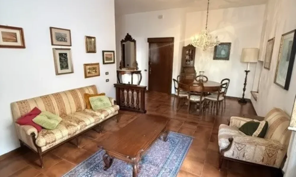 padova-centrostorico-appartamento-vendita-duecamere--210-08