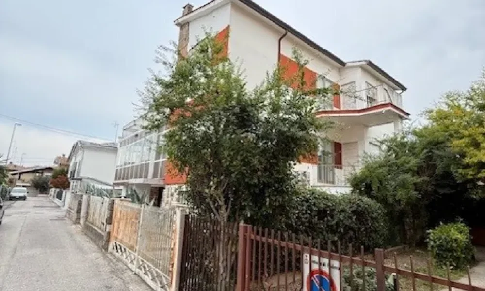 padova-zona-facciolati-palazzina-daristrutturare--409-02