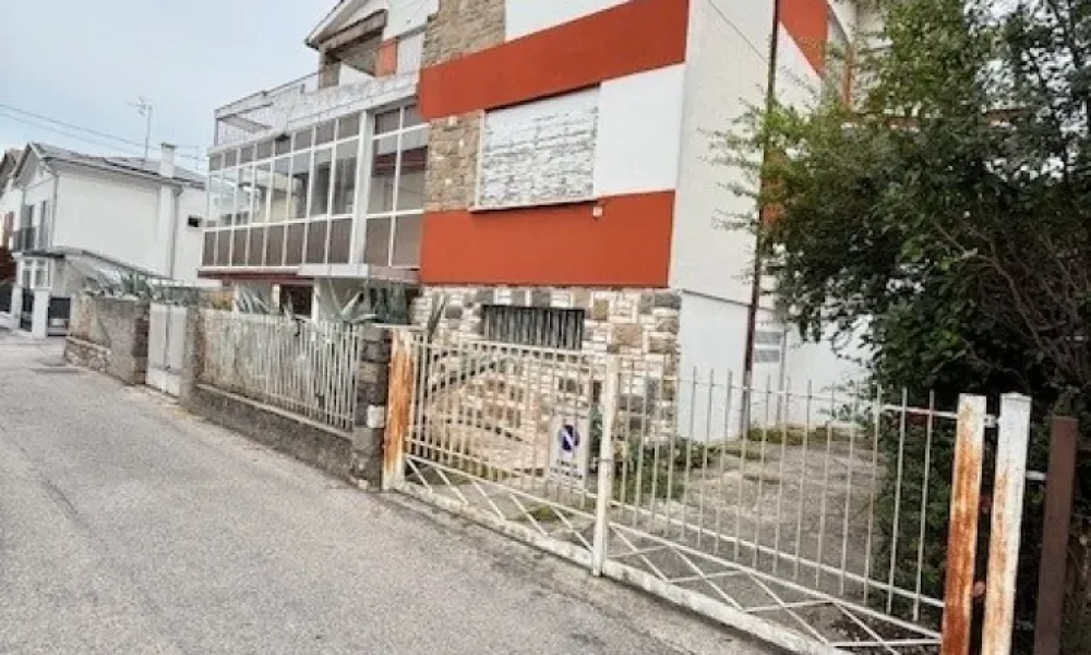 padova-zona-facciolati-palazzina-daristrutturare--409-03