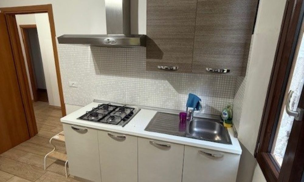 padova-zona sangiovanni-affitto-stanze-appartamento-ristrutturato--10A-04