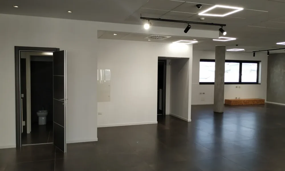 padova-zonaindustriale-showroom-ufficio-openspace-71A-12