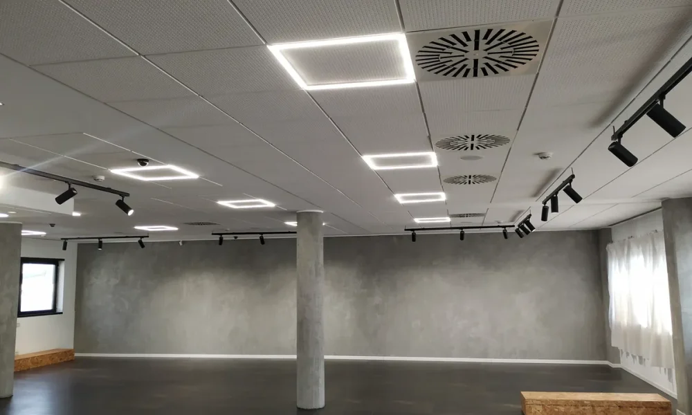 padova-zonaindustriale-vialedellanavigazioneinterna-ufficio-showroom-openspace-523-19