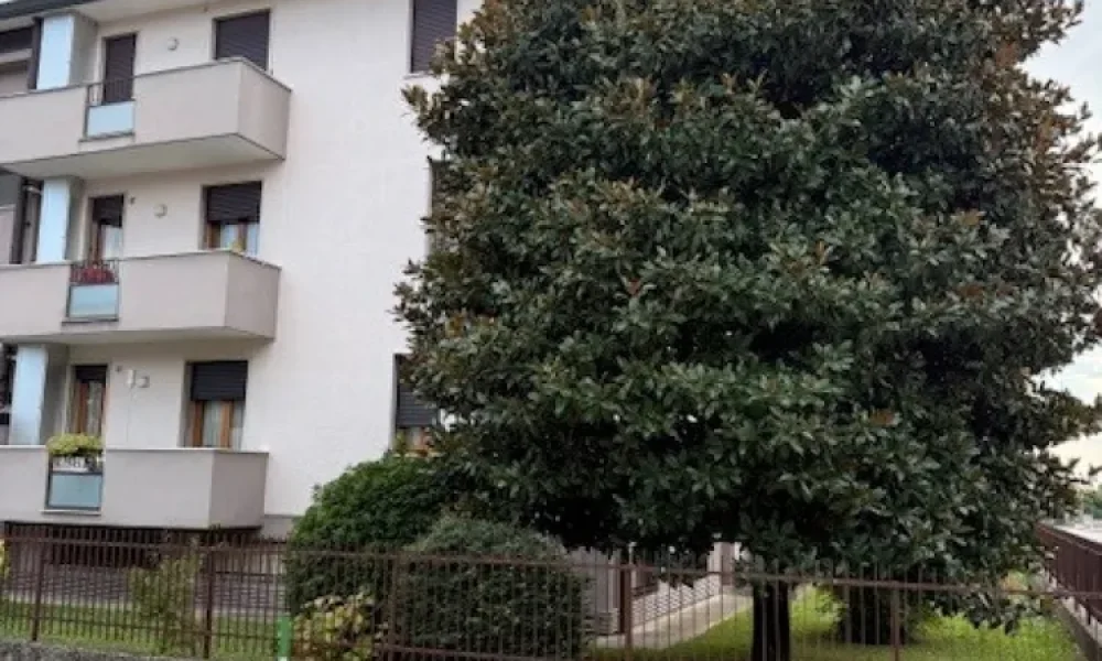 salboro-appartamento-buonostato-trecamere-ultimopiano--356-03