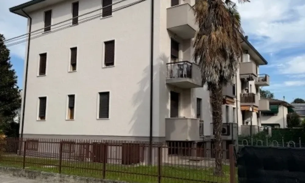 salboro-appartamento-buonostato-trecamere-ultimopiano--356-07