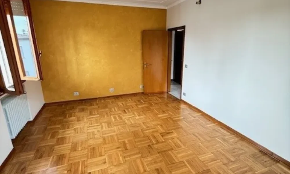 salboro-appartamento-buonostato-trecamere-ultimopiano--356-34