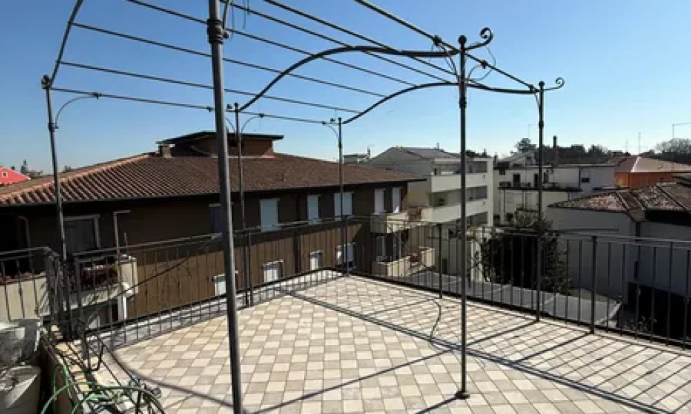 vendesi-attico-tre-camere-stile-liberty-zona-sacra-famiglia-padova-303-14