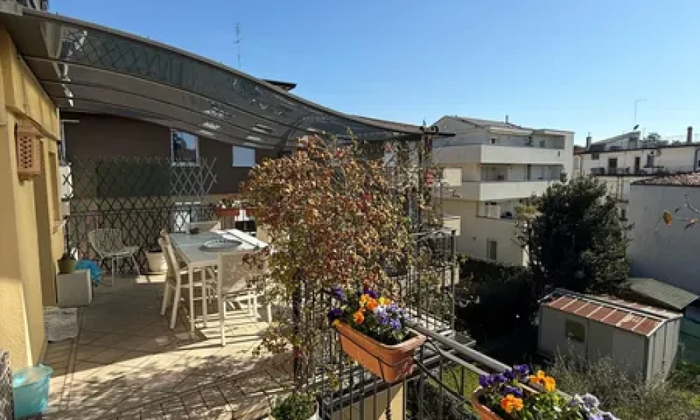 vendesi-attico-tre-camere-stile-liberty-zona-sacra-famiglia-padova-303-21