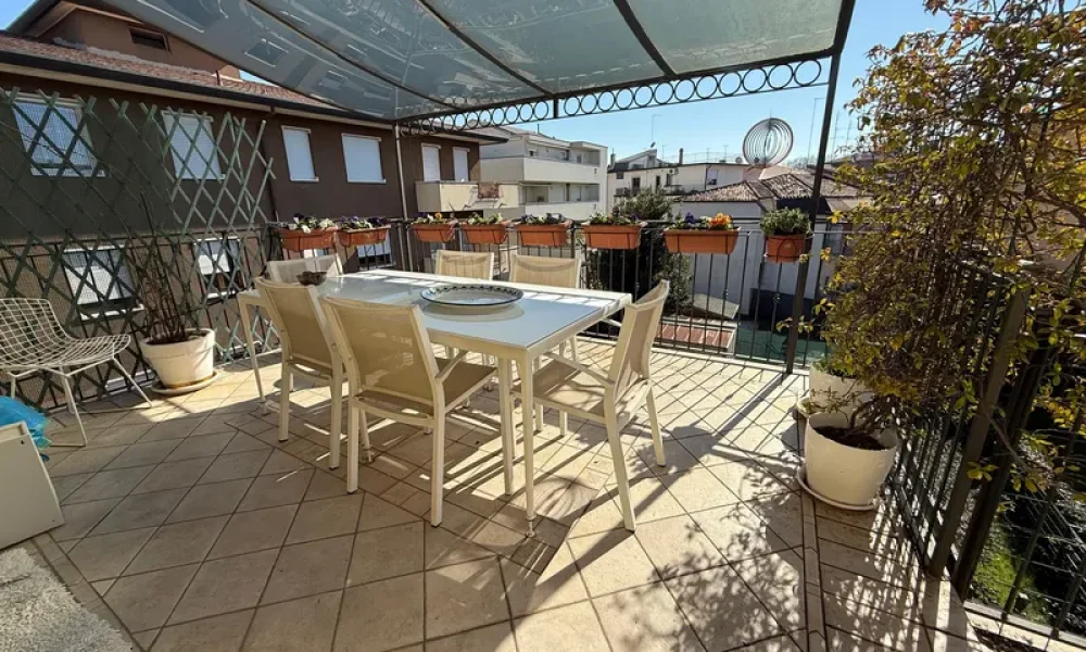 vendesi-attico-tre-camere-stile-liberty-zona-sacra-famiglia-padova-303-27