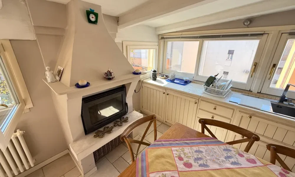 vendesi-attico-tre-camere-stile-liberty-zona-sacra-famiglia-padova-303-36